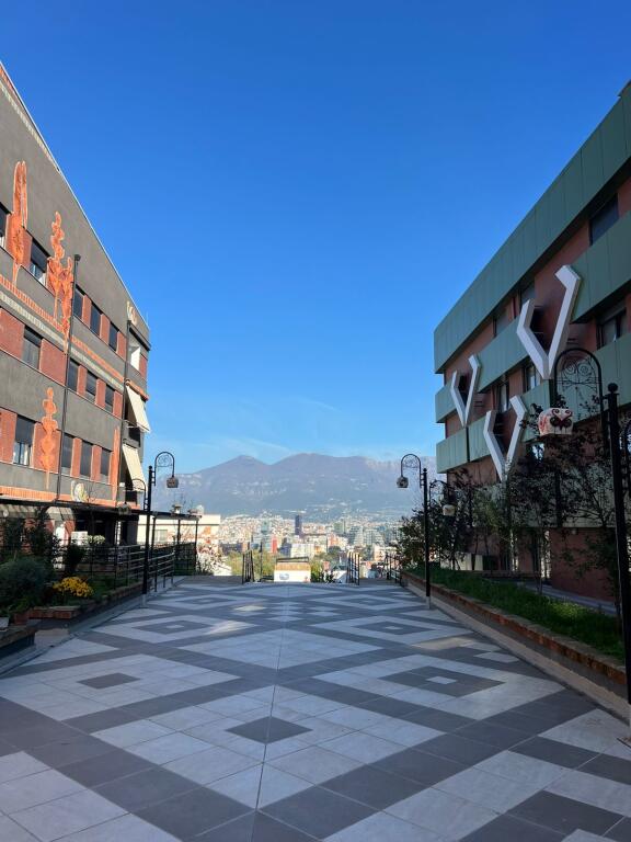 🏡 Shitet Apartament 2+1+2 – Kodra e Diellit