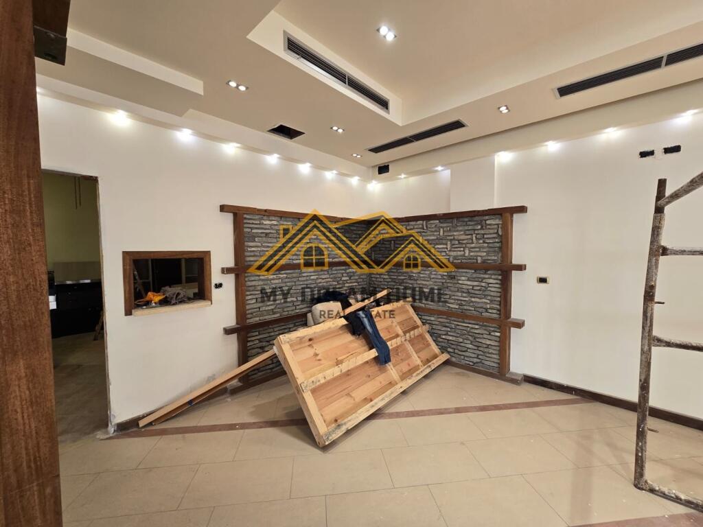 SHITET NJESI BIZNESI , NE PLAZH, PRAN HOTEL PALACE!