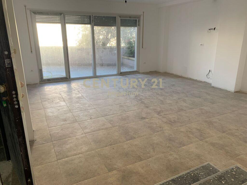Offriamo Duplex in vendita vicino al Giardino Botanico Zoologico! 250.000 €