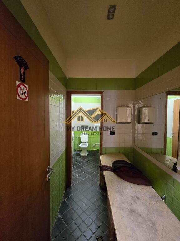 SHITET NJESI BIZNESI , NE PLAZH, PRAN HOTEL PALACE!