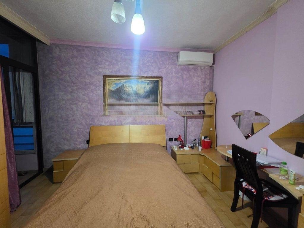 QIRA, APARTAMENT 2+1+2 TUALETE + 2 BALLKONE TEK KOMPLEKSI PANORAMA 600 € /Muaj