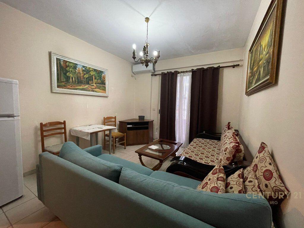 Komuna e Parisit, Apartament 1+1 !