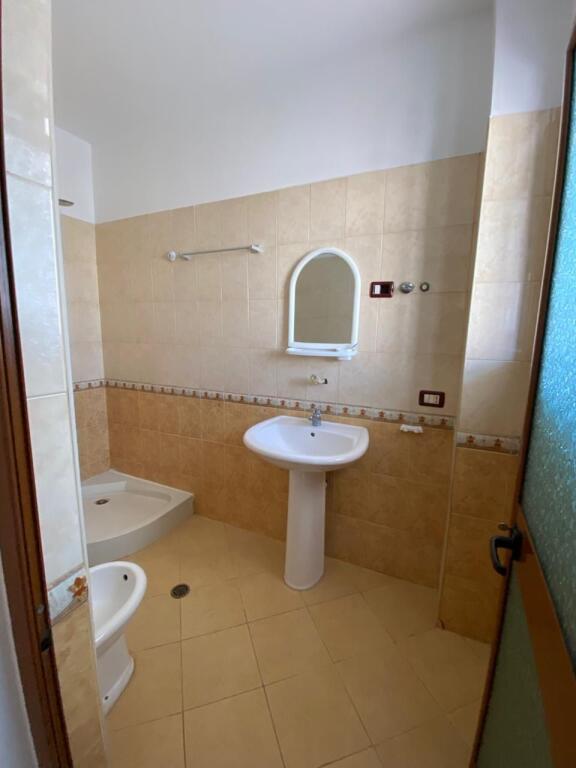 APARTAMENT 2+1 PER QERA NE ASTIR