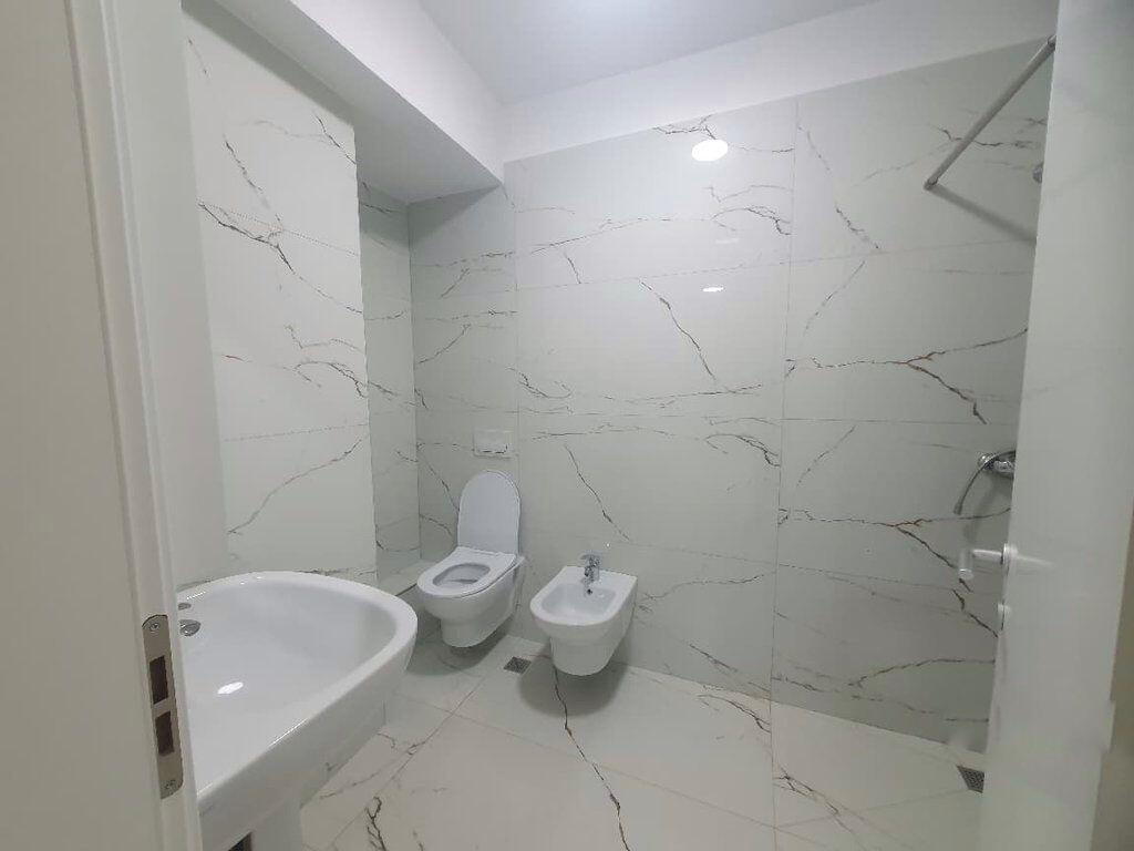 Apartament 2+1 bosh sheshi skenderbej, tek Donika center