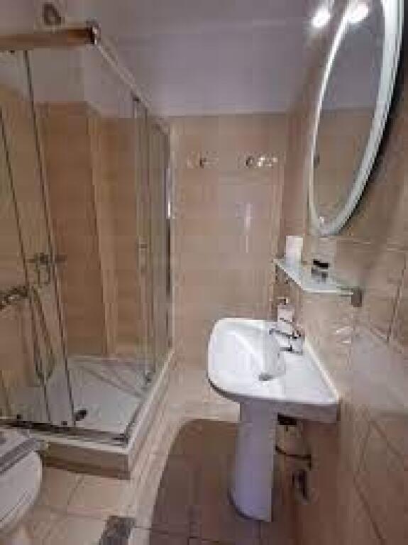 Vile me Qera Ne 5 Maj (ID BV22523) Tirane