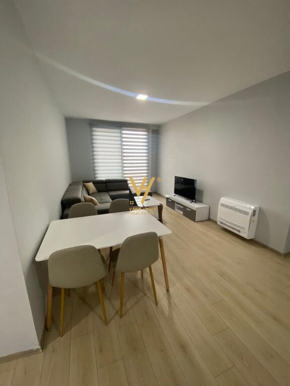 JEPET APARTAMENT 1+1+BLK ME QIRA TE RRUGA E DIBRES 550 EURO