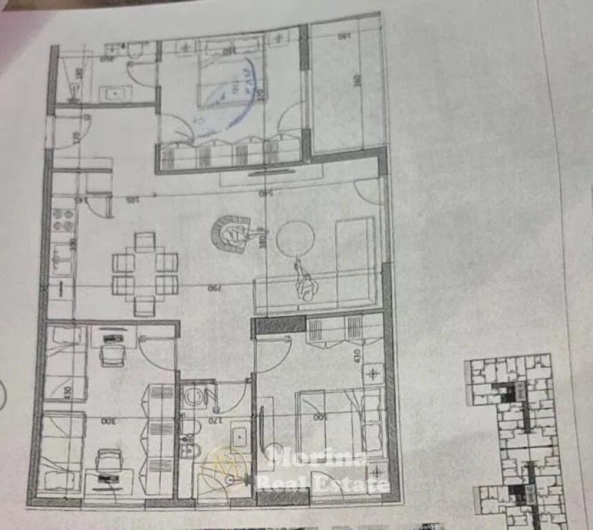 Shitet Apartament 3+1+2 , Kamez, Venatino 4, 93000 Euro