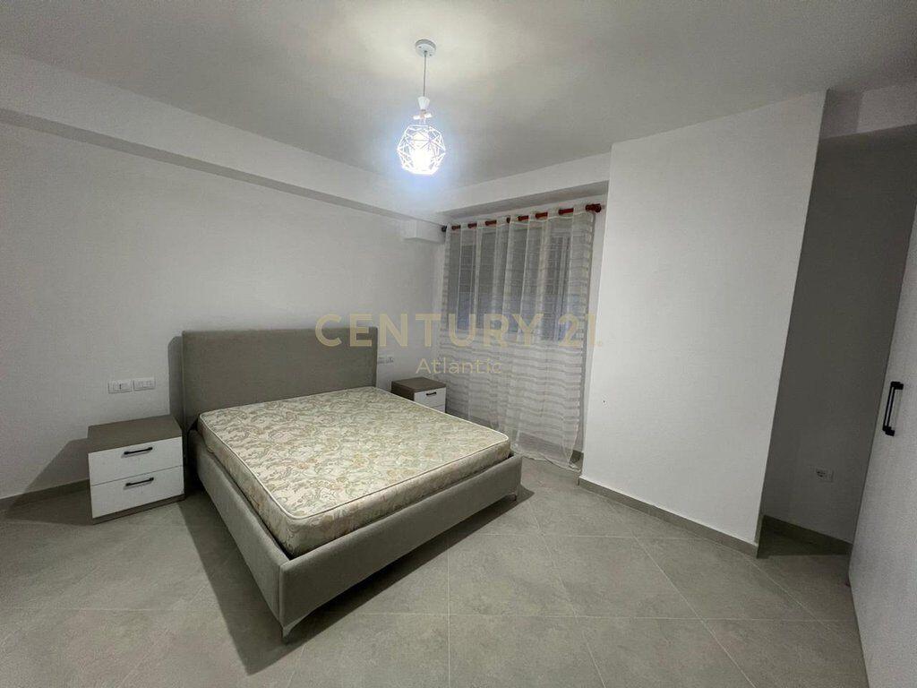 JEPET ME QERA APARTAMENT 2+1+2 ISH RAJONI NE DURRES !