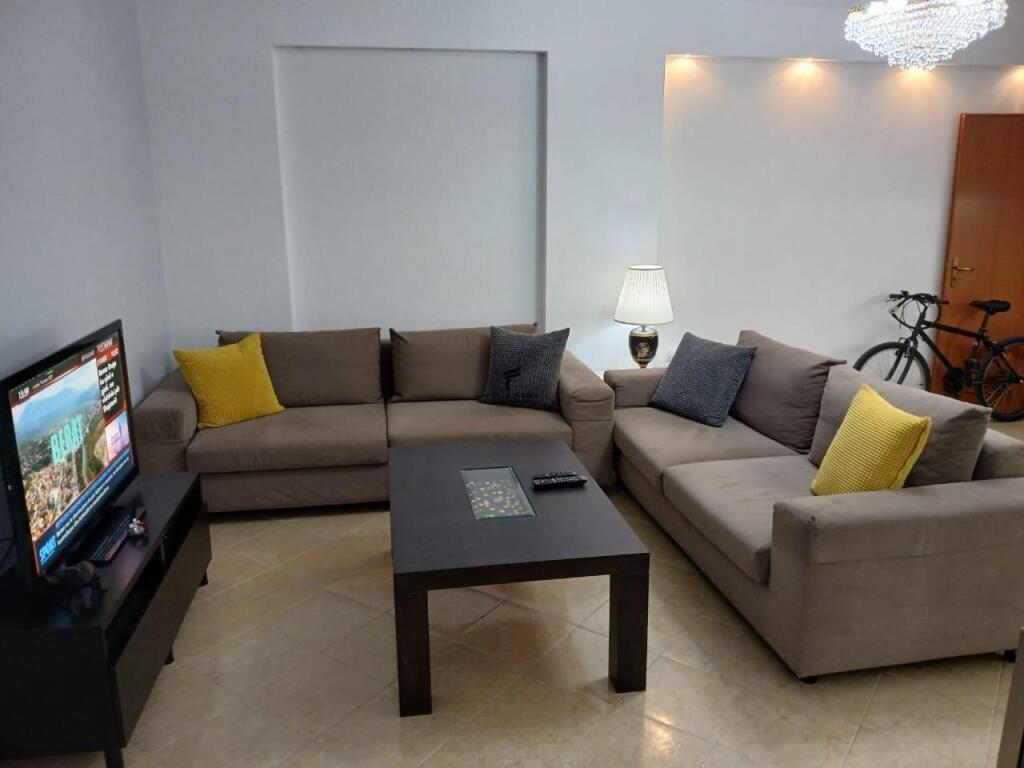 APARTAMENT ME QERA 2+1 FRESK 520 EURO
