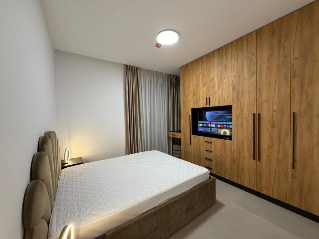 2+1 apartment for rent at Montesori Schl/Dry Lake.