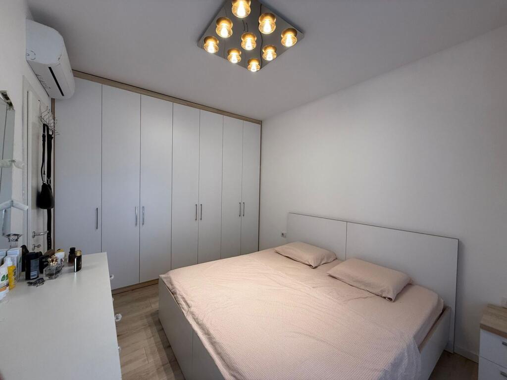 Apartment 1+1, 5 Maji!