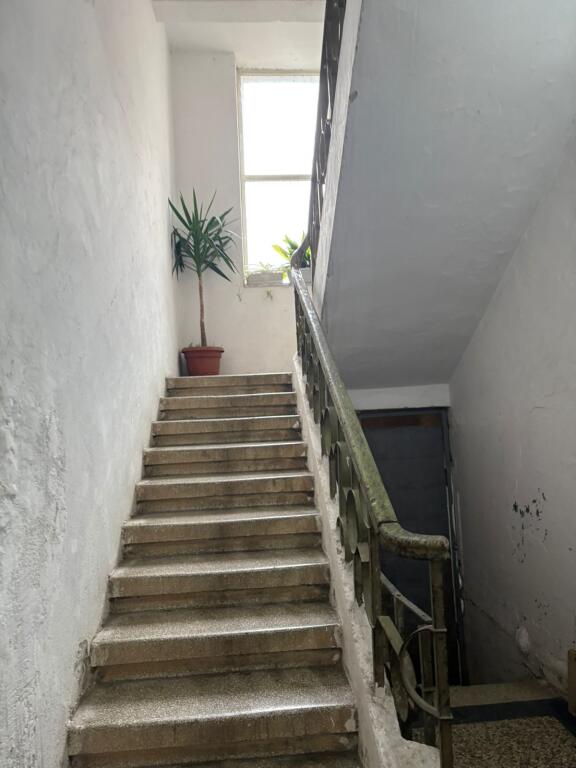 Apartament 2+1 me qira tek Rruga e Barrikadave