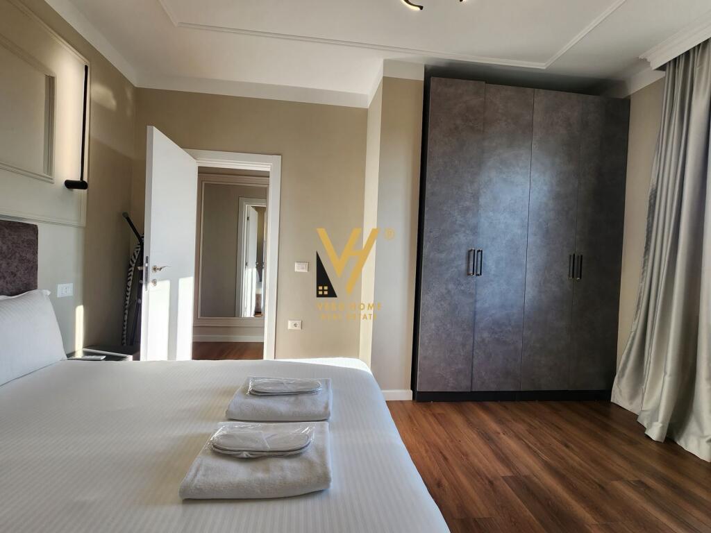 JEPET APARTAMENT 2+1+2 ME QIRA TE ISH EKSPOZITA 1.500 EURO