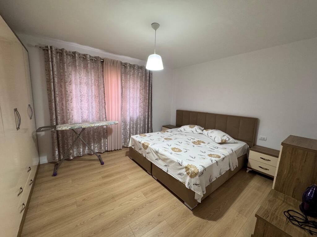 Jepet me qera Apartament 1+1