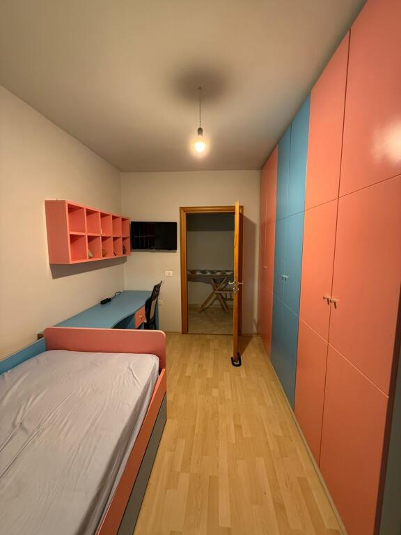 Apartament per shitje 2+1+2 tek zona Tirana e re