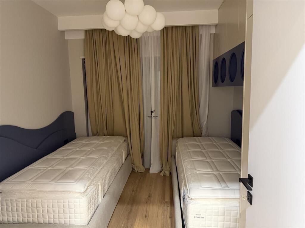 APARTAMENT ME QERA 3+1+2 KODRA E DIELLIT 2 1.300 EURO