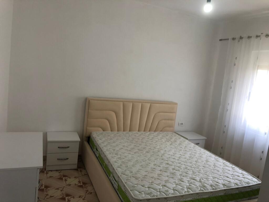 JEPET ME QERA APARTAMENT 2+1 PRANE RAJONIT TE POLICISË