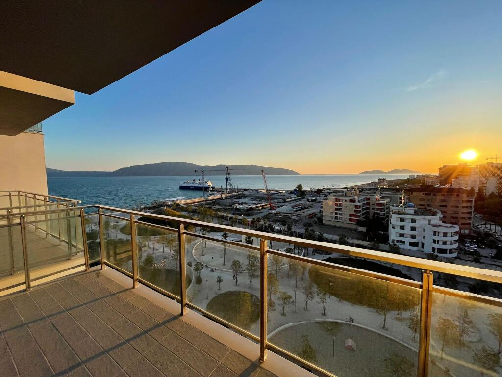 Apartament me pamje nga deti për qira afatgjatë Vlorë