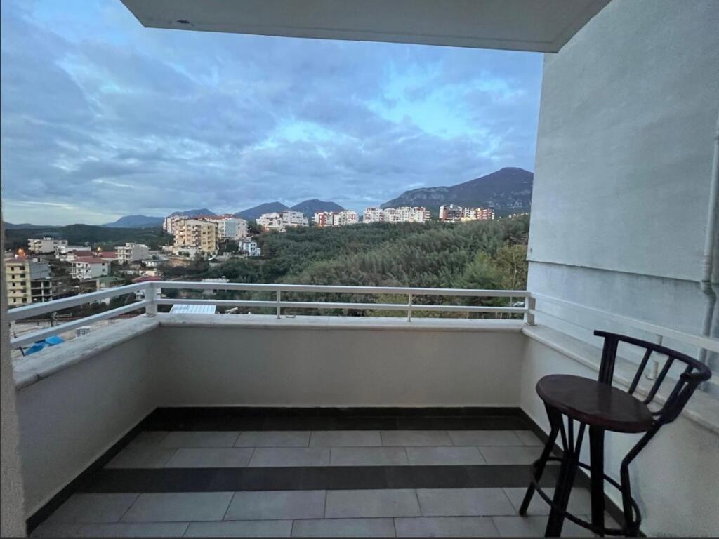 Apartment 2+1+2 for rent in Fresk