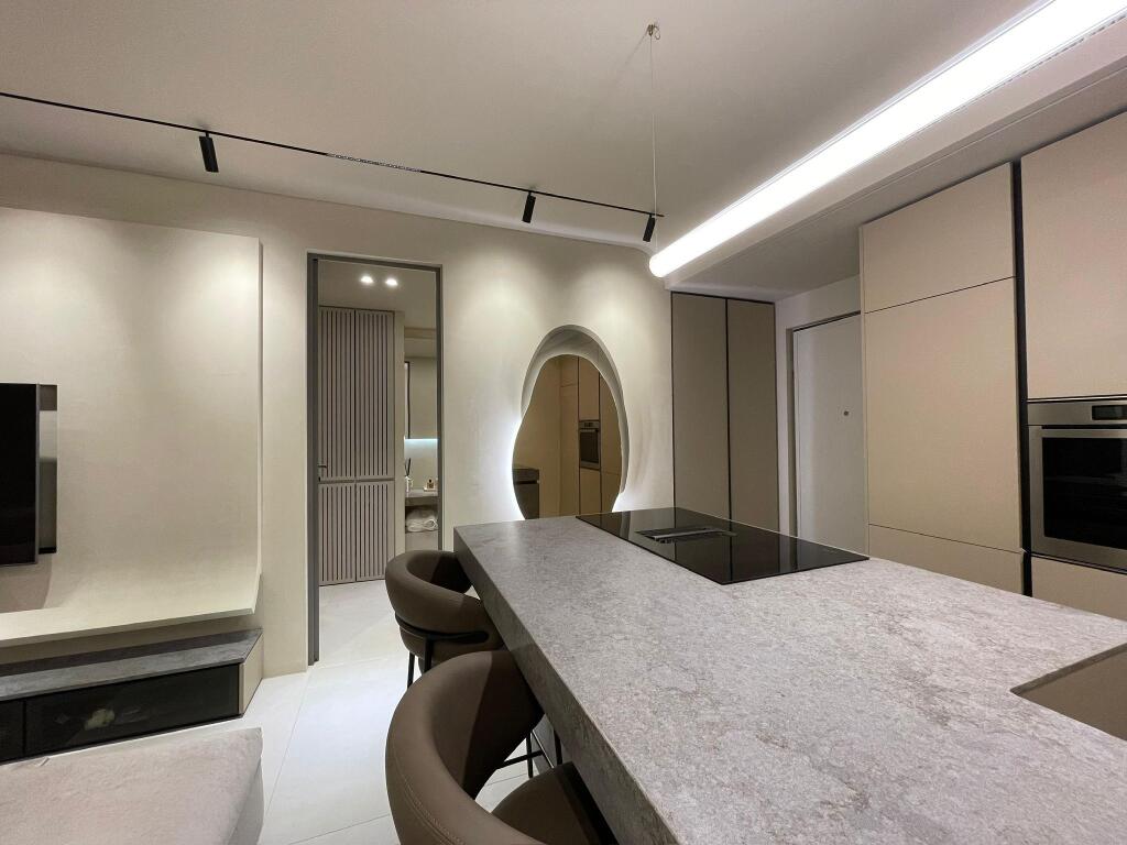 Apartament me pamje nga deti për qira afatgjatë Vlorë