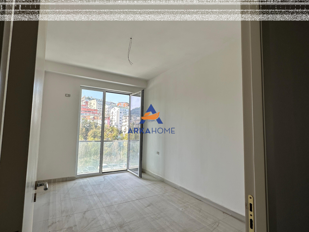 SHITET APARTAMENT 2+1+BALLKON "ALI DEMI,KOMPLEKSI MANGALEMI" 114.000 EURO