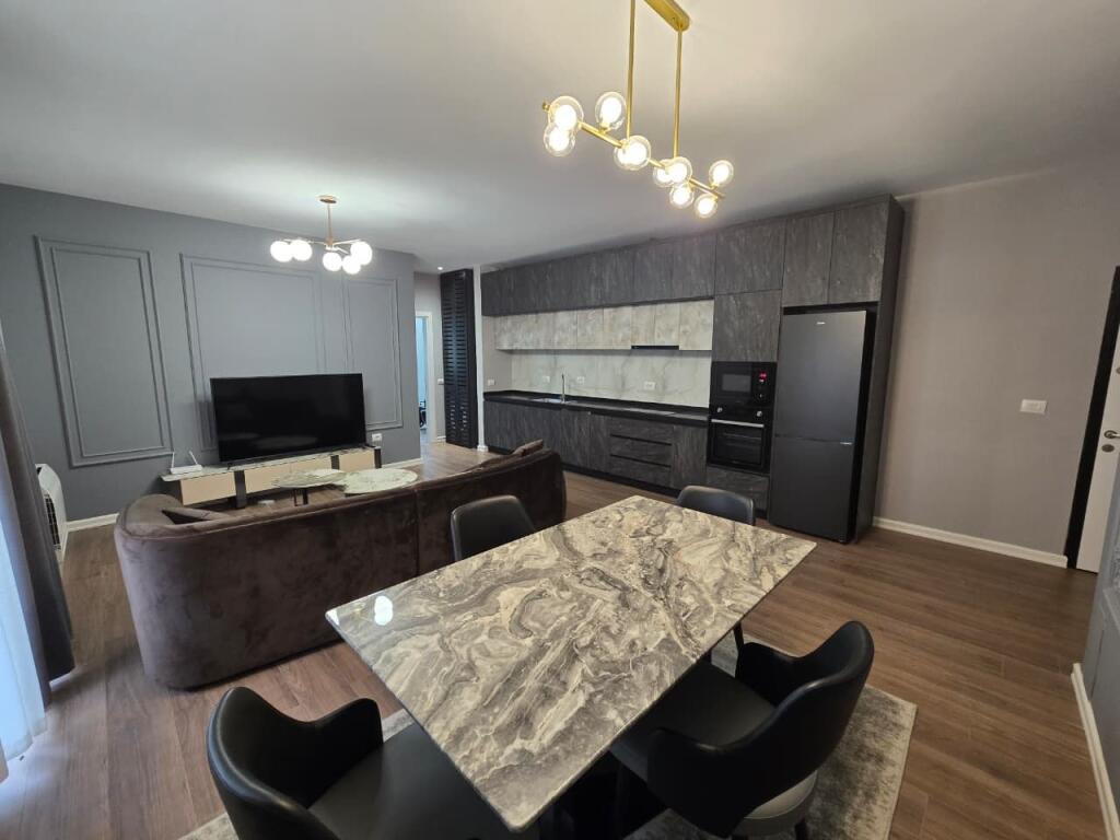 *APARTAMENT 1+1+ POST PARKIMI | ME QIRA | LIQENI I FARKËS*