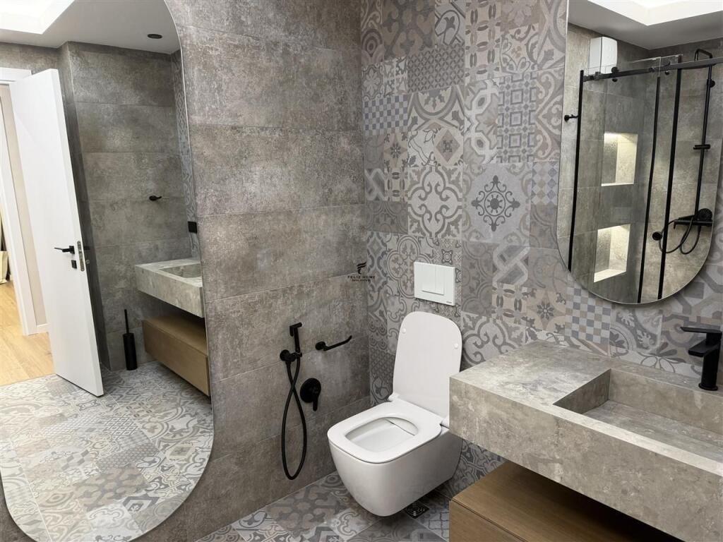 APARTAMENT ME QERA 3+1+2 KODRA E DIELLIT 2 1.300 EURO