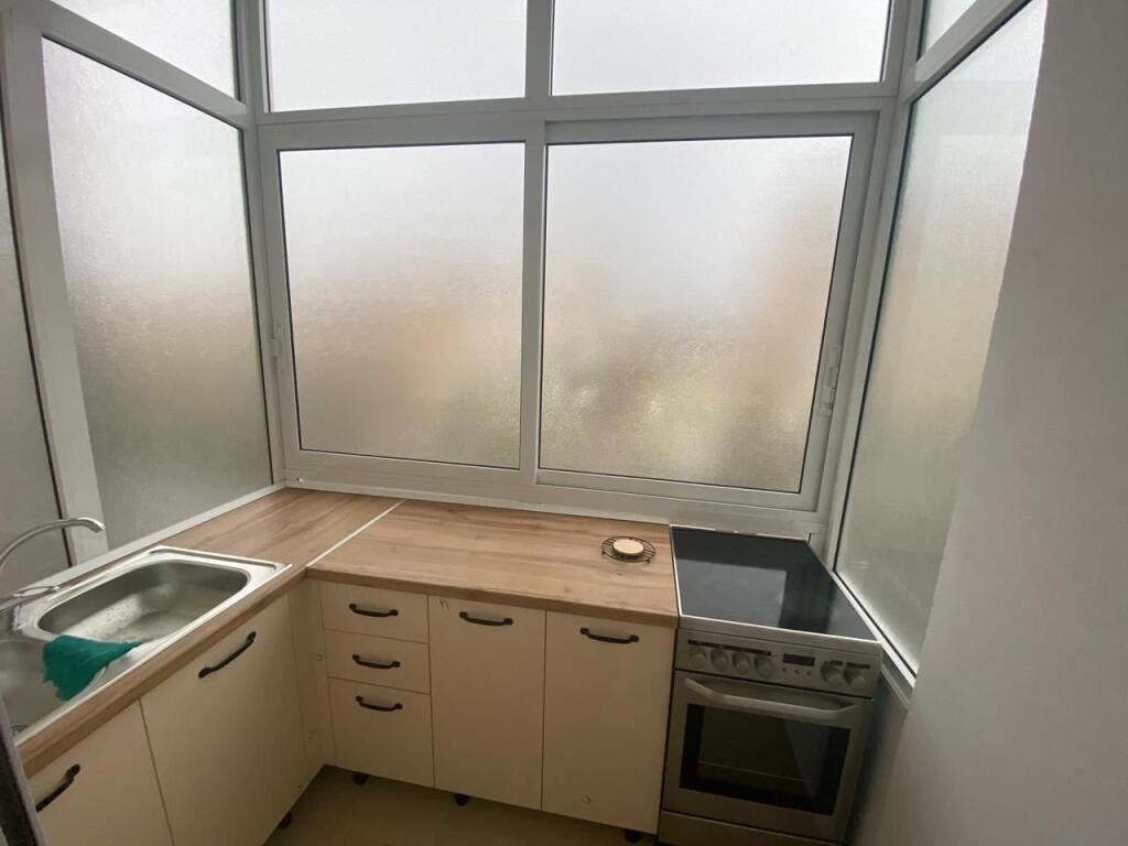 Apartament 1+1 qira vjetore Vlore