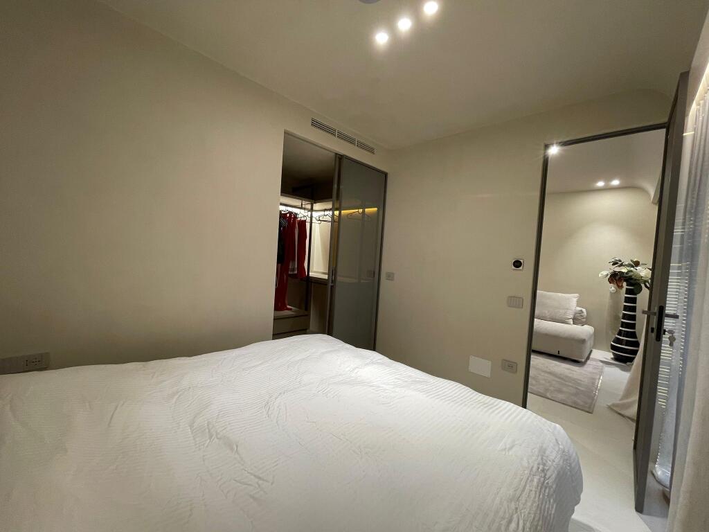 Apartament me pamje nga deti për qira afatgjatë Vlorë