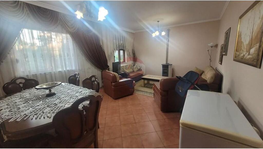 Shitet vile 1 kateshe + papafingo ne insitut