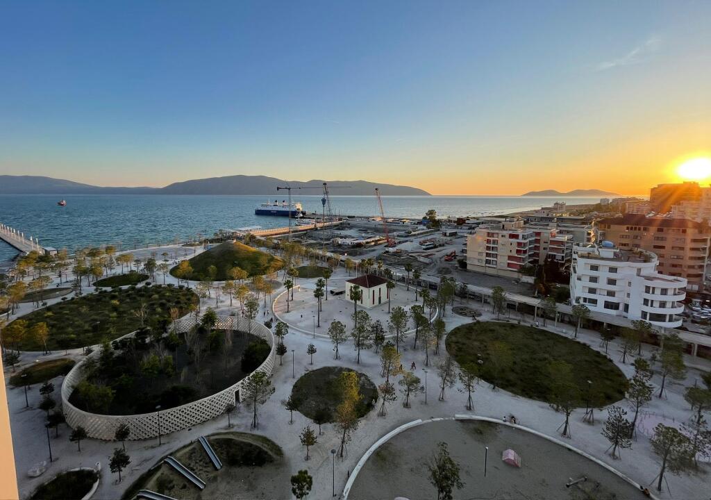 Apartament me pamje nga deti për qira afatgjatë Vlorë
