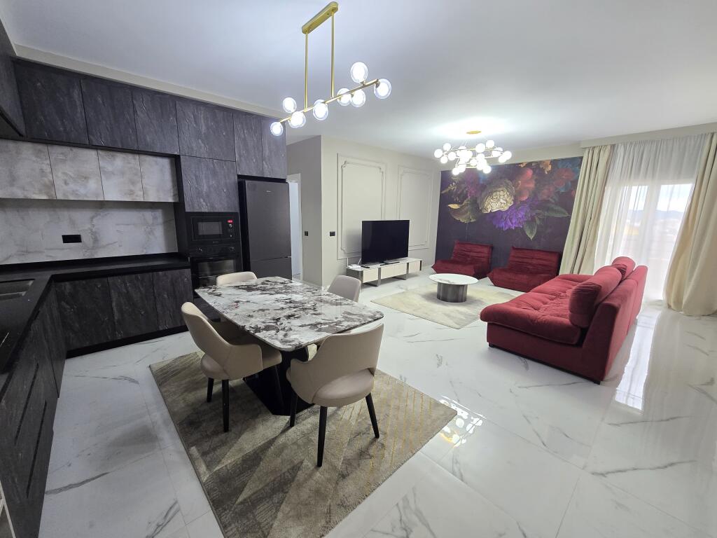 *APARTAMENT 2+1+2+ POST PARKIMI | ME QIRA | LIQENI I FARKËS*