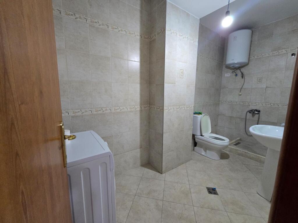 Apartament me qera Komuna e Parisit