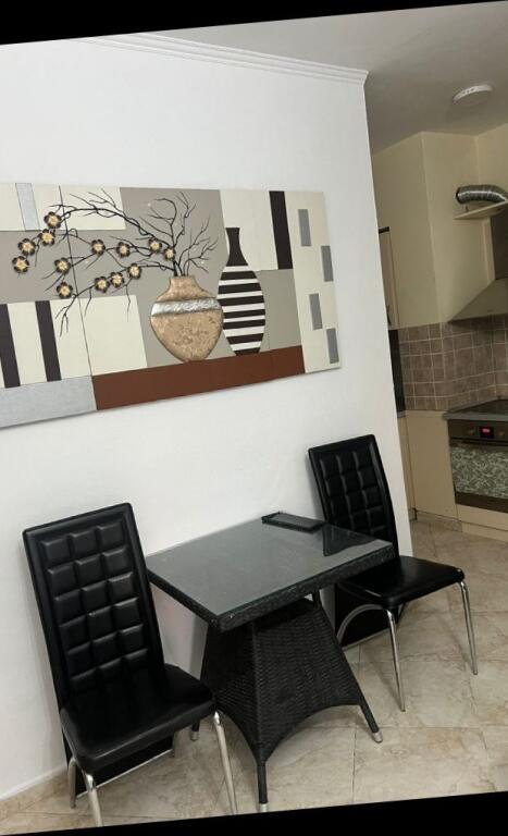 Jepet gazoniere me qera,  ID 13889