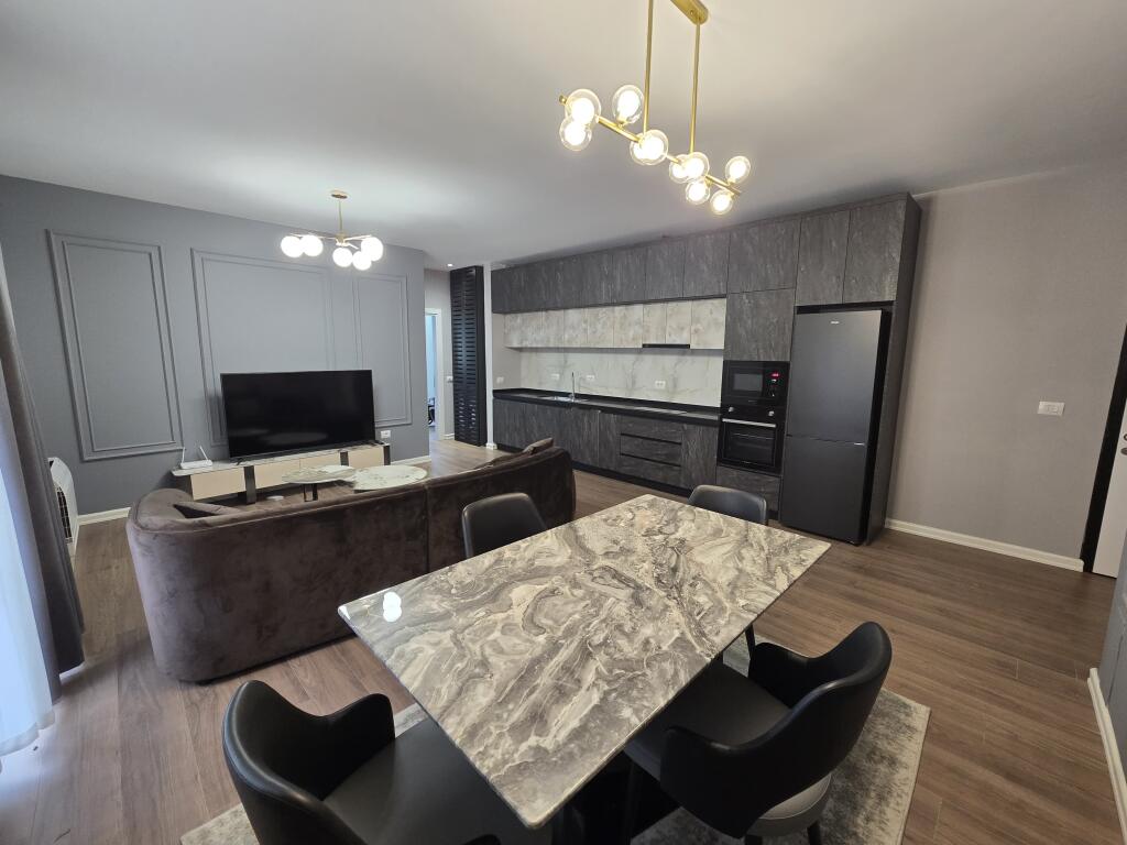 *APARTAMENT 1+1+ POST PARKIMI | ME QIRA | LIQENI I FARKËS*