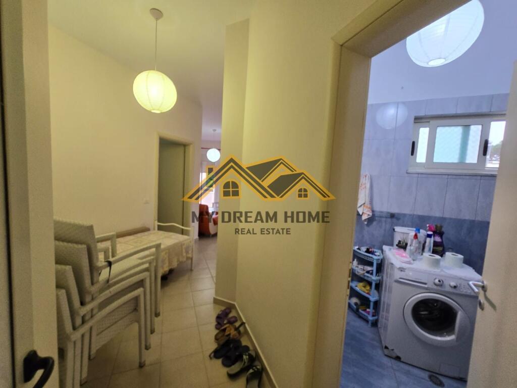 Shitet Apartament 1+1 +Verand tek Kompleksi Lura 1 Gjiri i Lalzit!