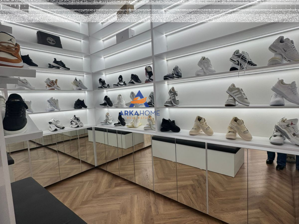 JEPET DYQAN ME QERA PRANE SHKOLLES SE BALETIT 700 EURO