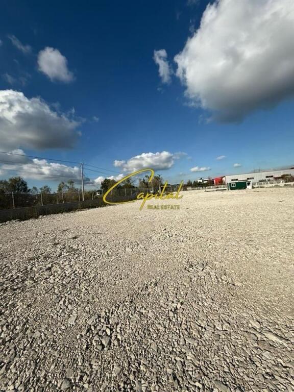 TOKE ME QERA 4000 M2 KASHAR 1.500 EURO