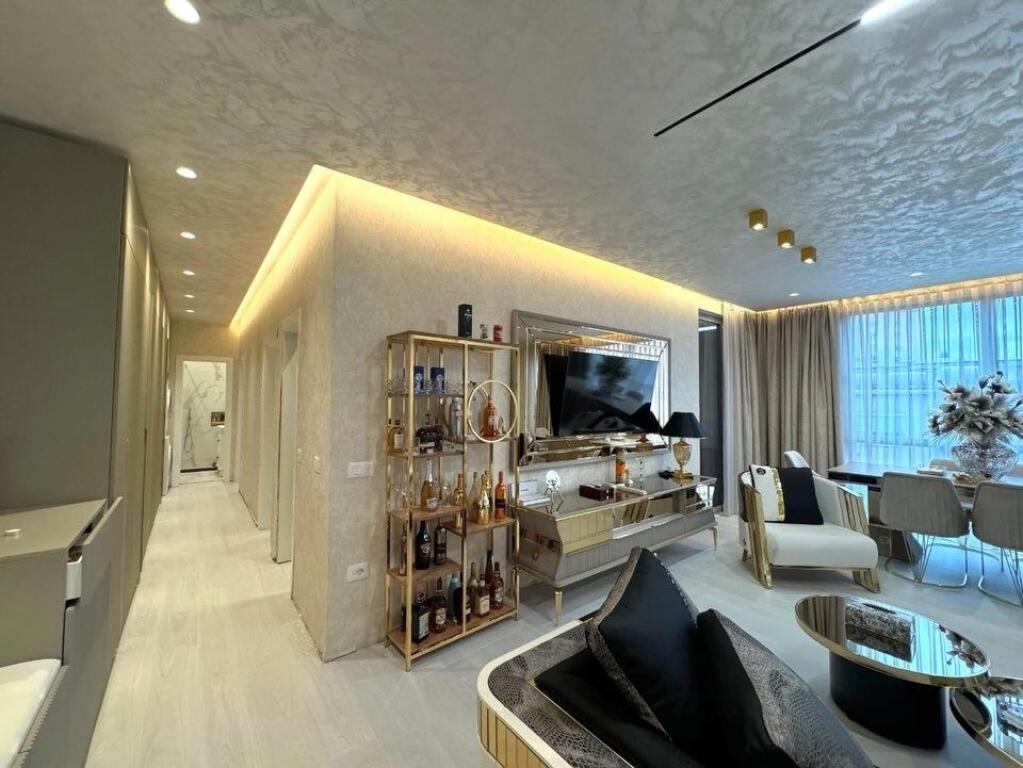 Apartament 2+1 me 2 parkime, Ali Demi, ne shitje