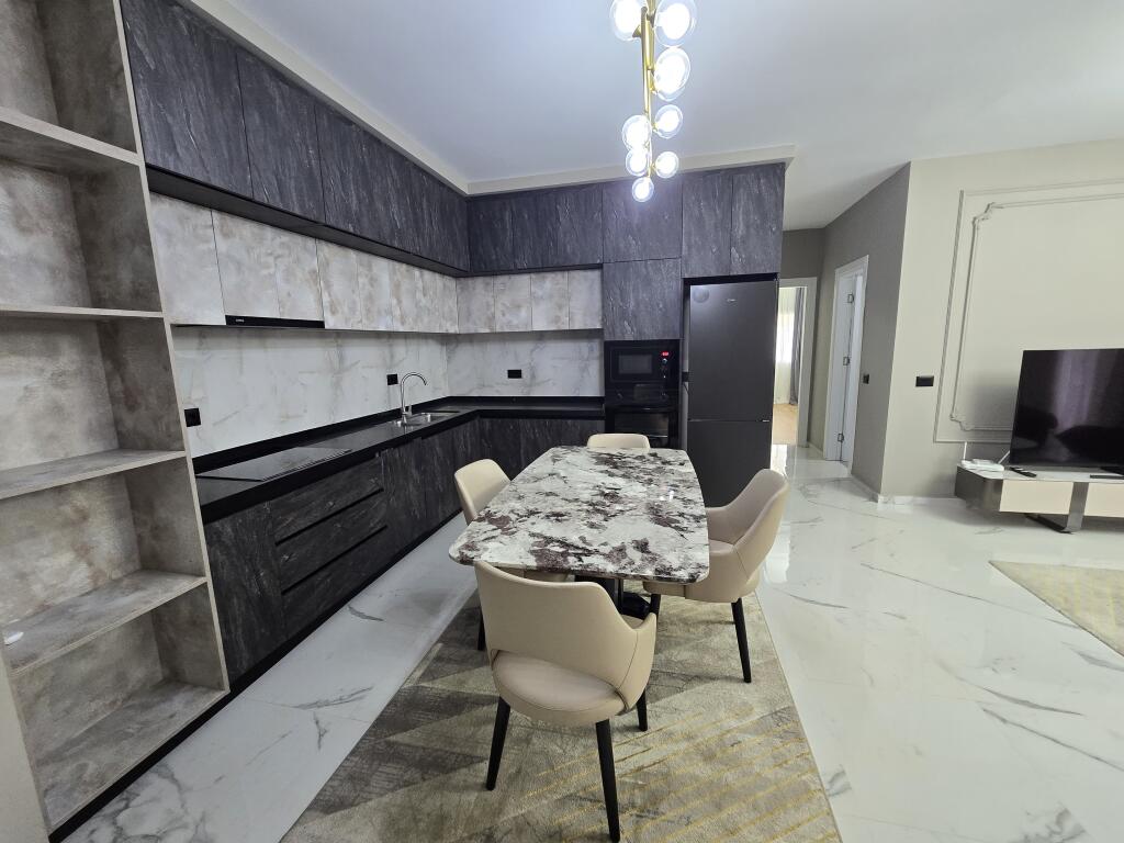 *APARTAMENT 2+1+2+ POST PARKIMI | ME QIRA | LIQENI I FARKËS*