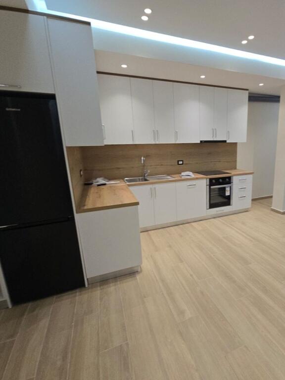 APARTAMENT PER QERA NË ISH KENETE