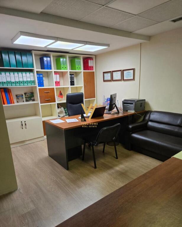 SHITET ZYRE 22 M2 TE CONDOR CENTER,RRUGA E KAVAJES 47.000 EURO