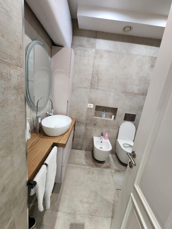 Apartament 2+1+2,Tregu i ri Elektrik!