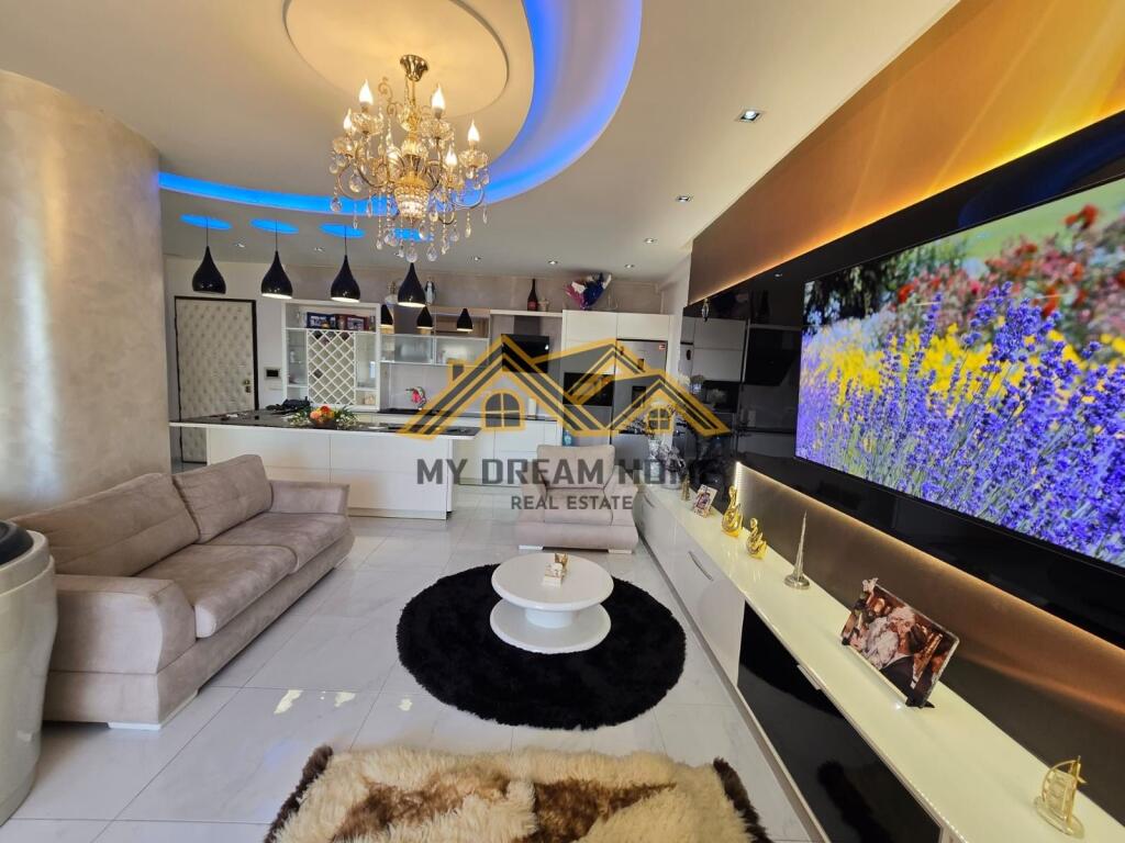 Shitet Super apartament 1+1+Garazhd i investuar, Plazh Durres.