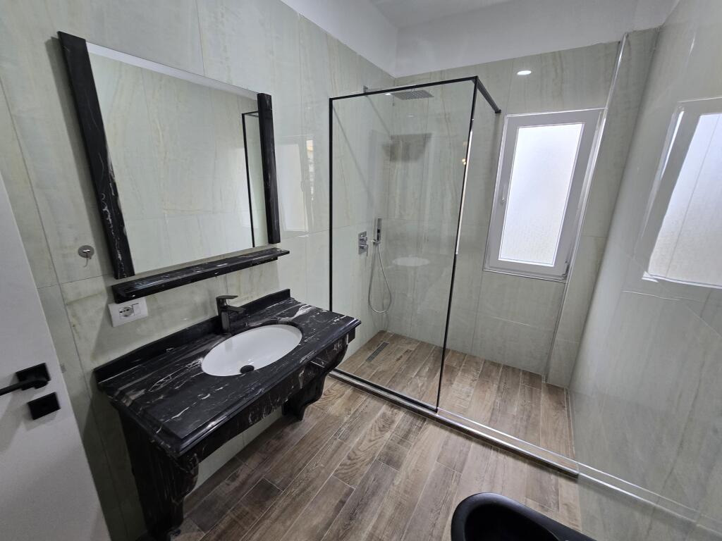 *APARTAMENT 1+1+ POST PARKIMI | ME QIRA | LIQENI I FARKËS*