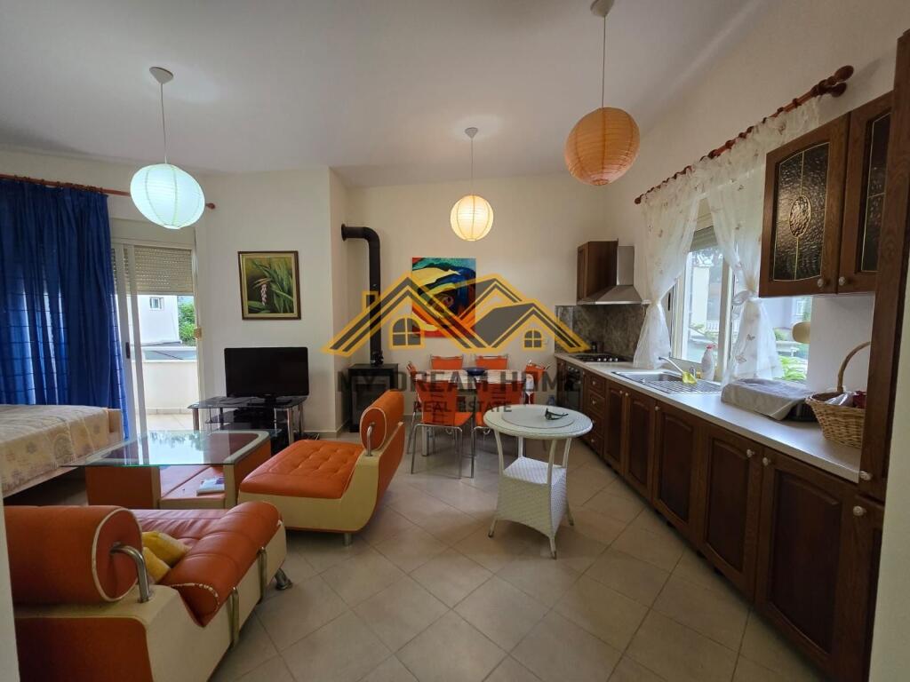 Shitet Apartament 1+1 +Verand tek Kompleksi Lura 1 Gjiri i Lalzit!