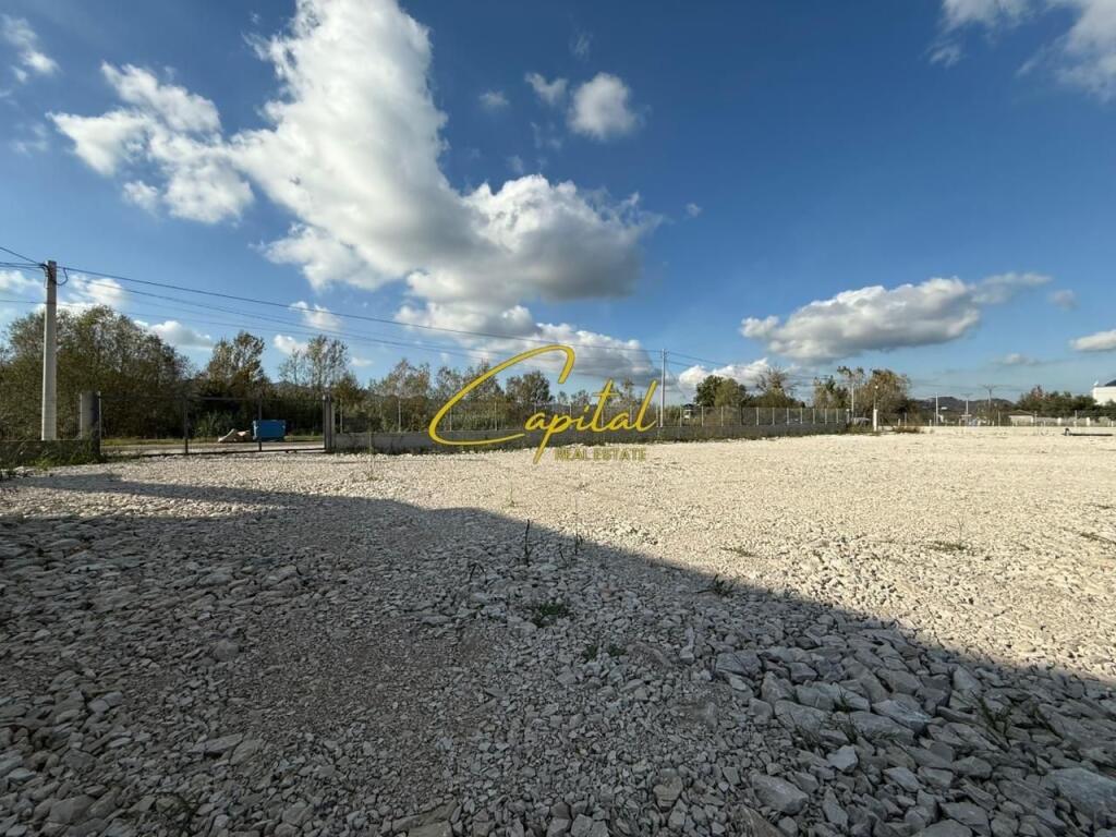 TOKE ME QERA 4000 M2 KASHAR 1.500 EURO