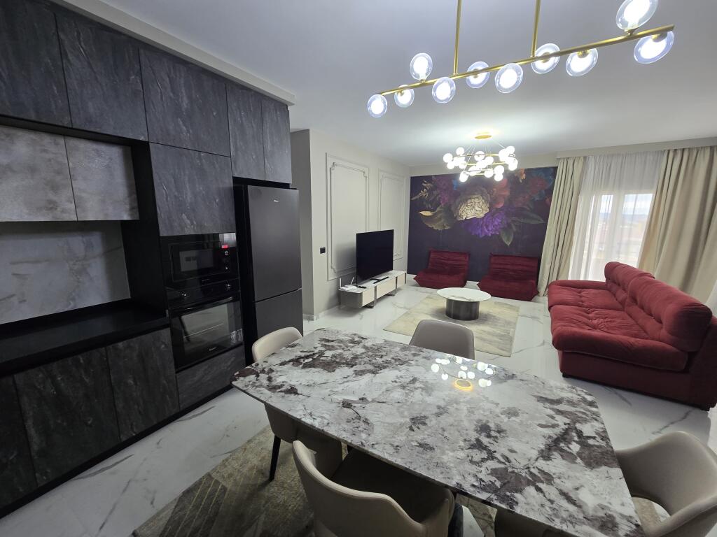 *APARTAMENT 2+1+2+ POST PARKIMI | ME QIRA | LIQENI I FARKËS*