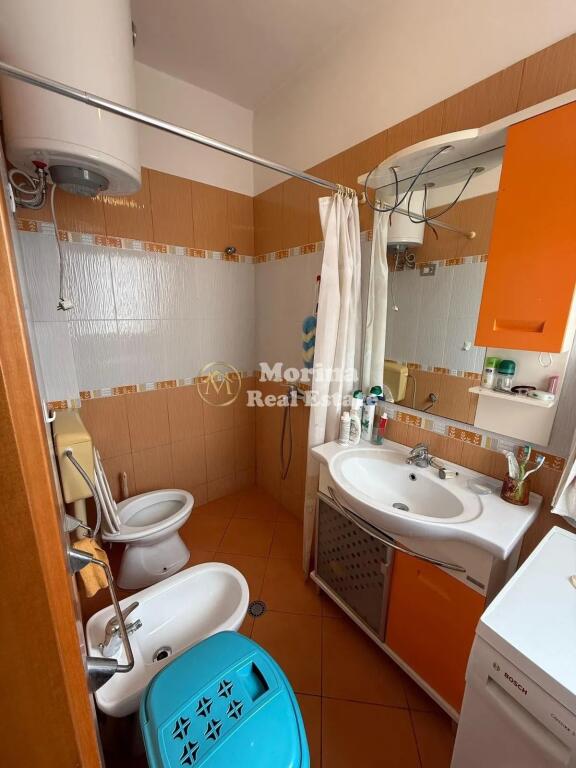 Shitet, Apartamenti 3+1+2+2bllk, Vlore, 250.000Euro ( i diskutueshem)