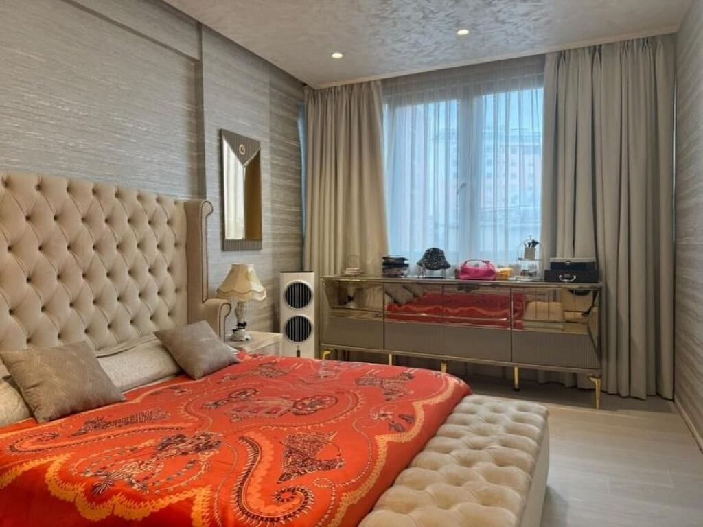 Apartament 2+1 me 2 parkime, Ali Demi, ne shitje